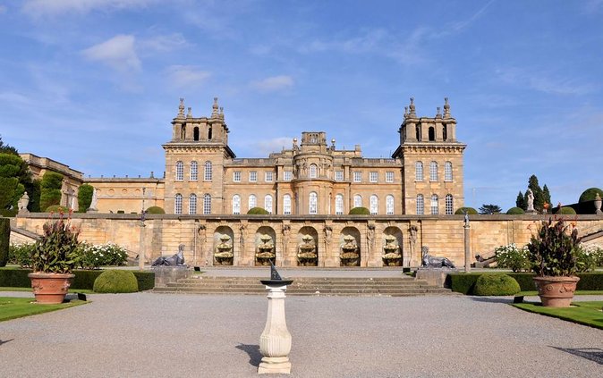 Downton Abbey Village, Blenheim Palace and Cotswolds Day Trip from London - Key points at a glance