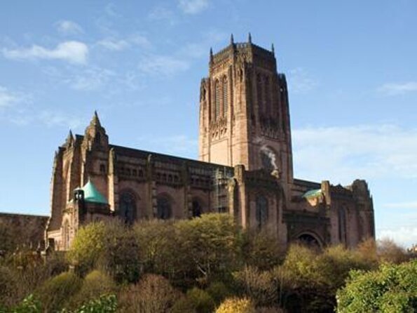Downtown Liverpool Walking Tour - In Spanish - Key points at a glance