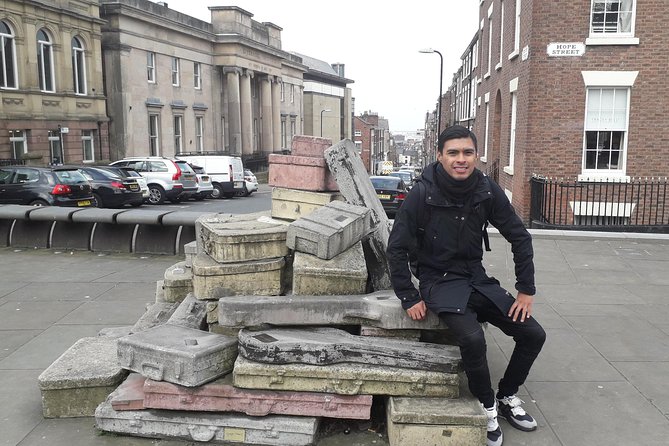 Downtown Liverpool Walking Tour - In Spanish - How much value do you get for $58.25?