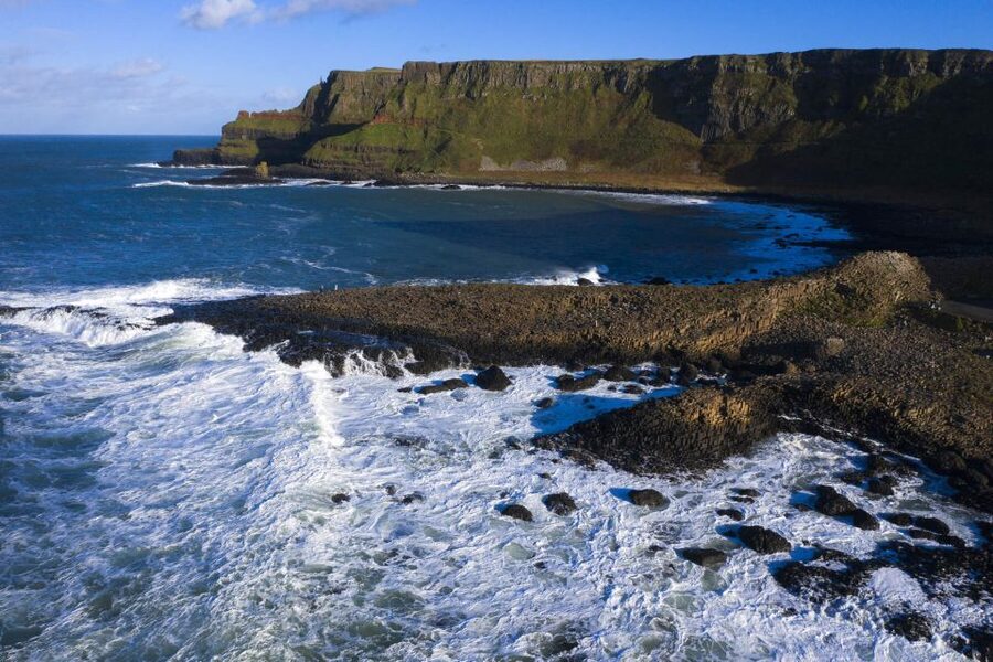 Dublin: Giant's Causeway, Dark Hedges & Titanic Guided Tour - The guide can shape your whole experience