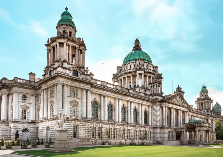 Dublin: Giants Causeway, Dark Hedges, Dunluce & Belfast Tour - Key points to know before booking