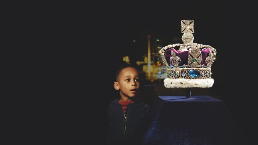Early Access:Tower of London Opening Ceremony & Royal London - Cruising from the old City to Westminster