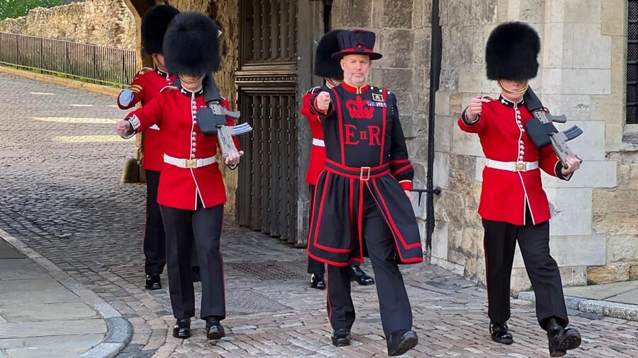 Early Access:Tower of London Opening Ceremony & Royal London - Seeing the Crown Jewels before the main rush