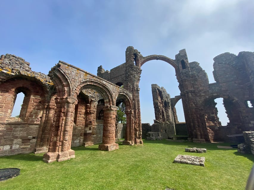 Edinburgh: Bamburgh Castle, Northumberland and Alnwick Trip - Alnwick, the Windsor of the North
