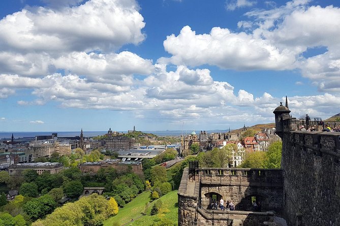 Edinburgh Castle Guided Walking Tour in English - Starting on the Royal Mile by the Adam Smith statue