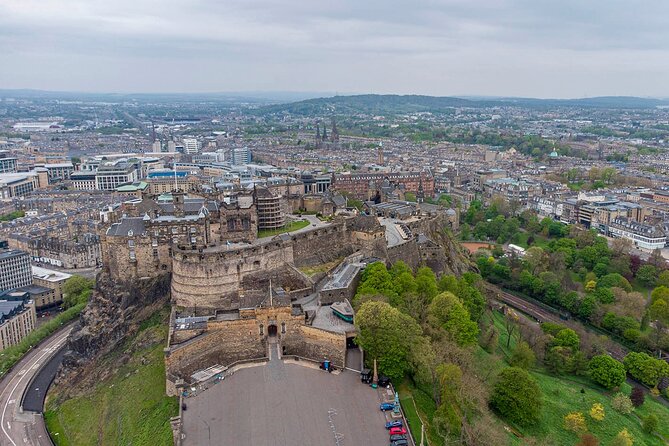 Edinburgh Castle: Guided Walking Tour with Entry Ticket - Why this tour helps at Edinburgh Castle