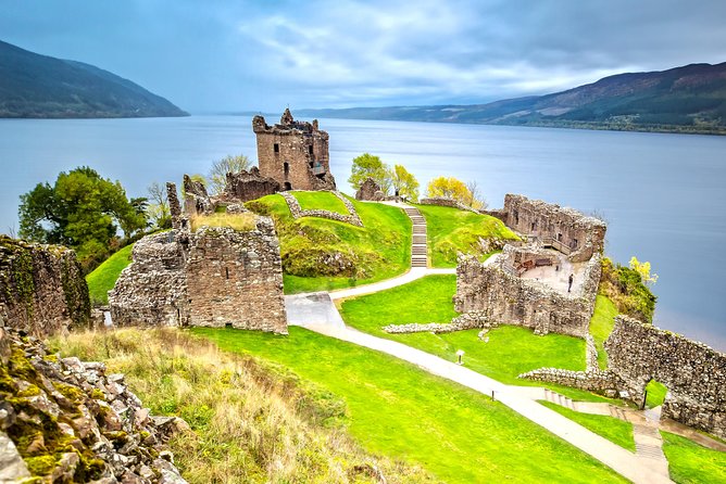 Edinburgh: Eilean Donan, Loch Ness & Glenfinnan - 2 Day Tour - Fort William and the value of sleeping in the Highlands