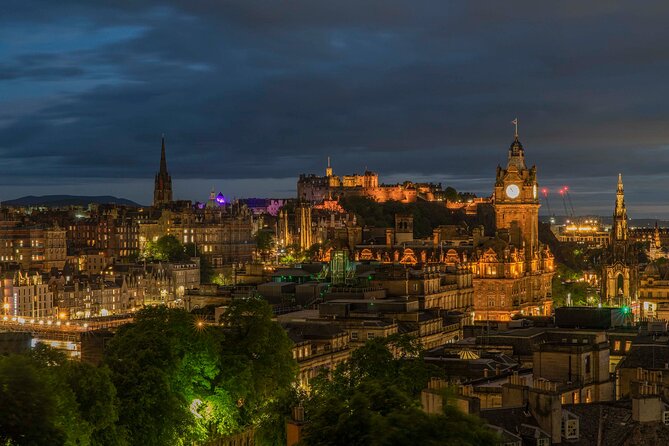 Edinburgh Ghost Tour: Mysteries, Legends and Murders - Old Calton Cemetery after dark