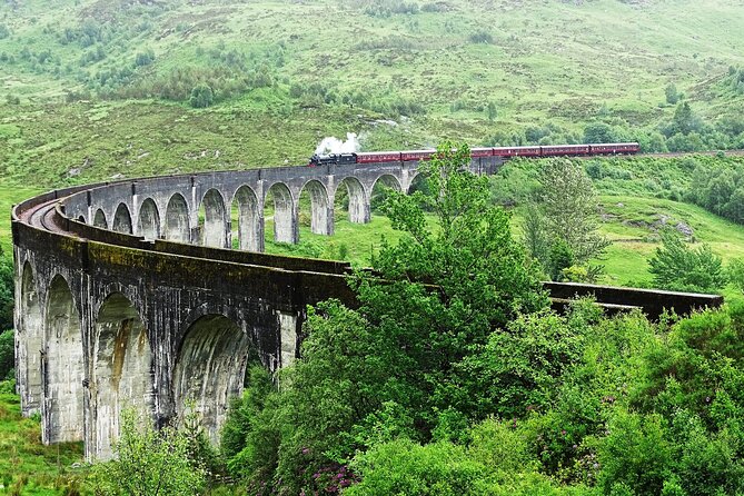 Edinburgh: Glenfinnan Viaduct, Glencoe & Fort William - Glencoe: a short stop with serious scenery