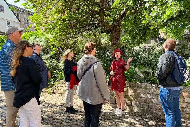 Edinburgh Historical Gems Tour with Whisky & Local Flavours - Scottish tablet, haggis, and a dram