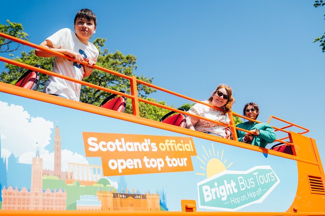 Edinburgh Hop-On Hop-Off Britannia Tour - Fishmarket Square and the return toward the center