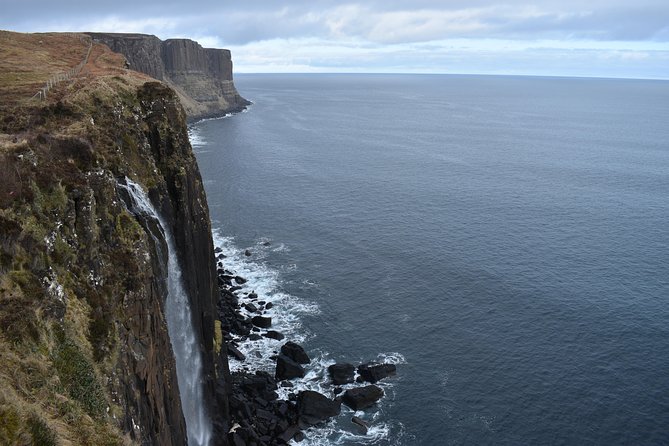 Edinburgh: Isle of Skye, Highlands and Loch Ness 3-Day Tour - The guide can make or break the journey