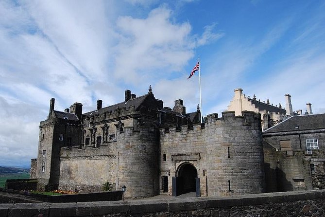 Edinburgh: Loch Lomond, Stirling Castle and the Kelpies Day Tour - What the price really covers