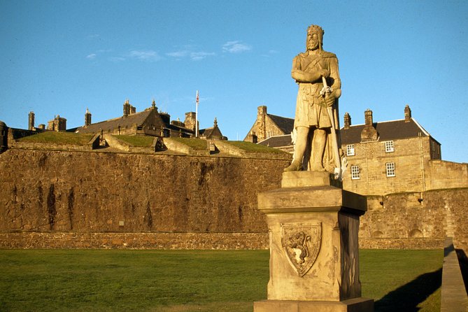 Edinburgh: Loch Lomond, Stirling Castle and the Kelpies Day Tour - The guides can shape the whole day