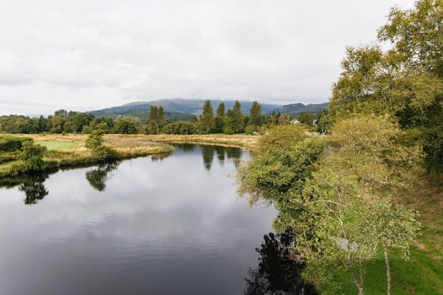 Edinburgh: Loch Ness, Glencoe, Coos & the Highlands Day Tour - Lunch is practical, not leisurely