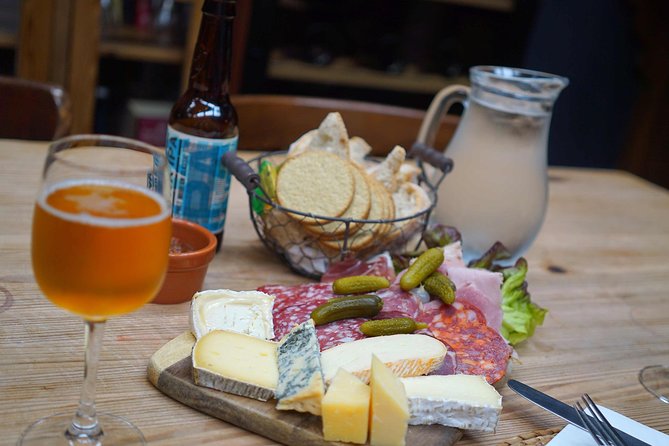 Edinburgh Luxury Private Food & Drink Tour with Eat Walk Tours - Three parts of Edinburgh, one food-focused walk