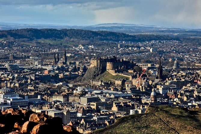 Edinburgh - Old Town Stories - Walking the Royal Mile beyond the postcard view