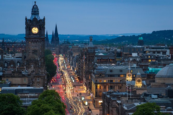 Edinburgh Photography Masterclass - Private Photography Lesson - Golden hour brings the city into focus