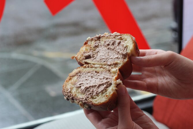 Edinburgh’s Donut & Pastry Experience with Underground Donut Tour - Grassmarket and the Kilted Donut stop