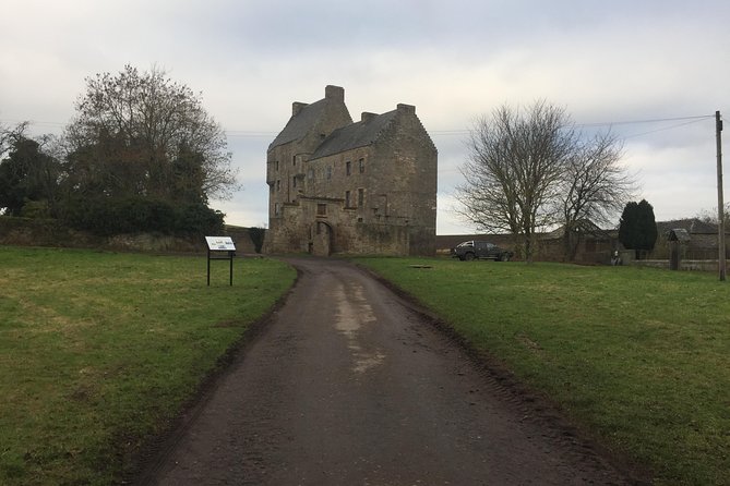 Edinburgh: The Outlander, Palaces & Jacobites Tour - Tuilyies standing stones and the mystery of the stones