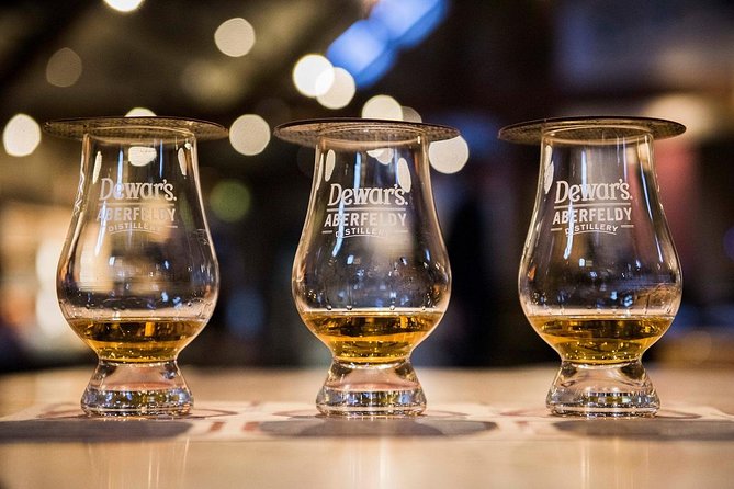 Edinburgh: The Ultimate Whisky Experience Tour - Dewar’s Aberfeldy and the first whisky lesson