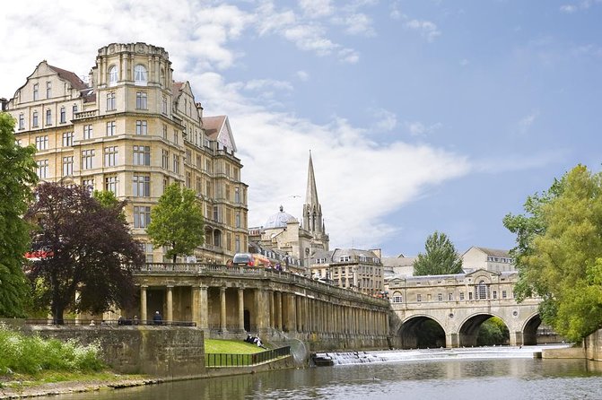 England in One Day: Stonehenge, Bath, the Cotswolds and Stratford-upon-Avon Day Trip from London - Four famous English stops in one demanding day