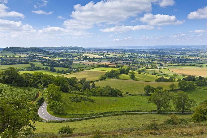 England in One Day: Stonehenge, Bath, the Cotswolds and Stratford-upon-Avon Day Trip from London - Stratford-upon-Avon and Shakespeare’s Schoolroom