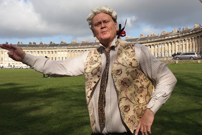 Exceptional Bath tour guide making your visit splendidly memorable. - The Circus, Bath’s great architectural moment