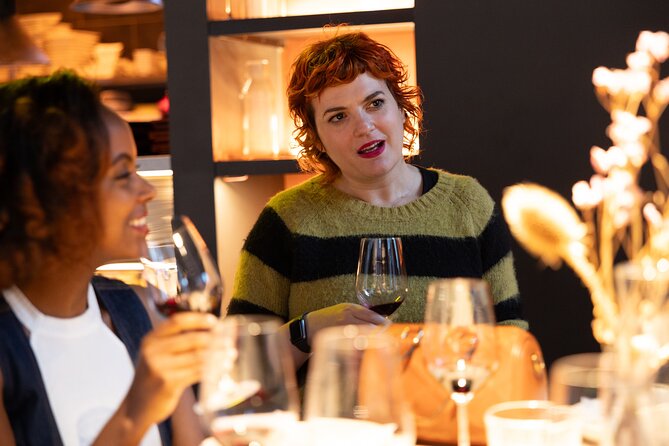 Four hour walking wine tasting tour of Manchester's best bars - Who will enjoy this wine walk