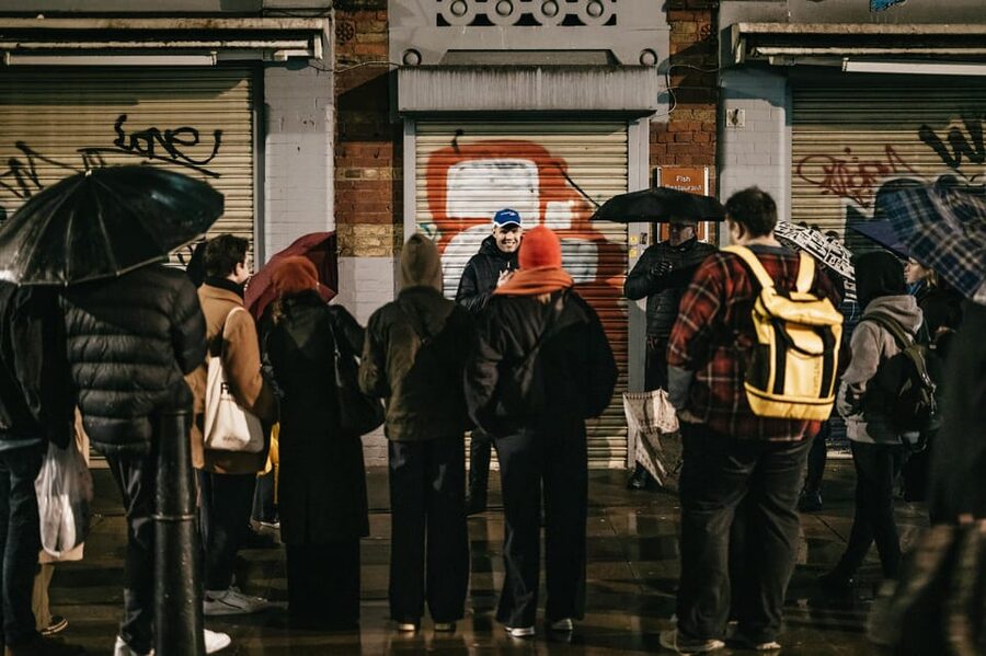 French Language : Original Jack the Ripper Tour - Petticoat Lane and the final walk to Ten Bells