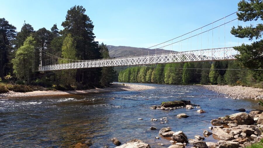 From Aberdeen: Balmoral Estate & Royal Deeside Tour - Tomnaverie Stone Circle and ancient Aberdeenshire
