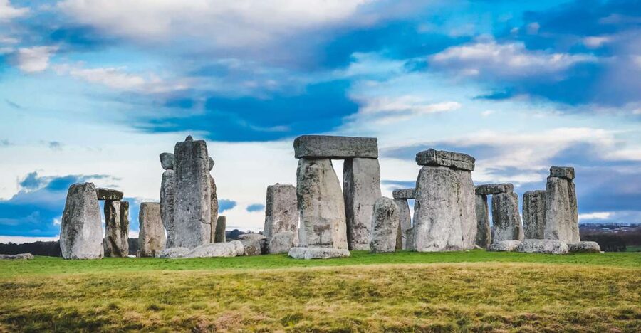 From Bath: Stonehenge & the Cotswolds Day Tour with Entry - Key points at a glance