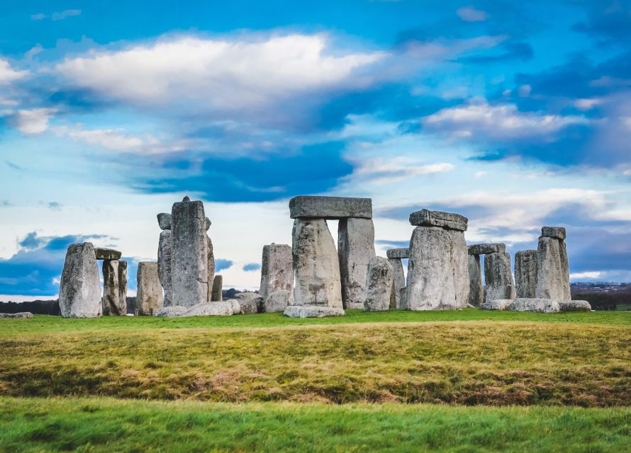 From Bath: Stonehenge & the Cotswolds Day Tour with Entry - Why this Bath day trip works