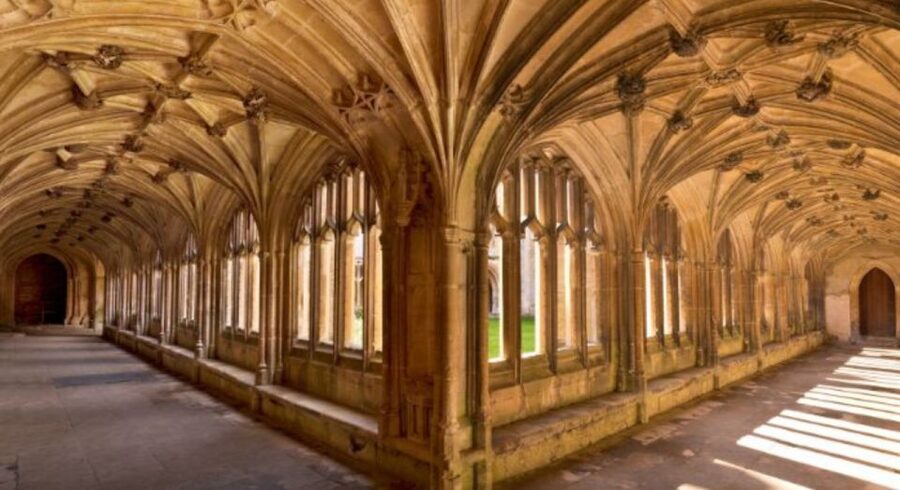 From Bristol: Stonehenge and Cotswold Villages Day Tour - Should you book the Stonehenge and Cotswold Villages tour?