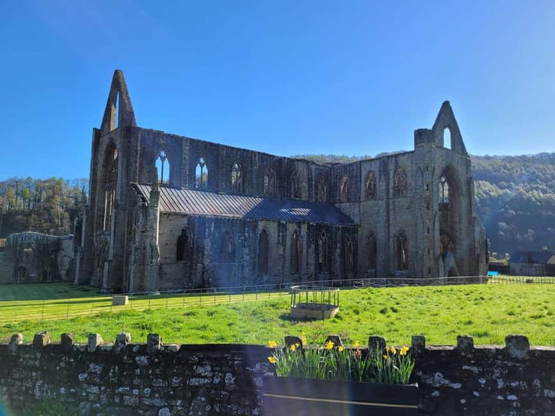 From Cardiff: Guided Tour of Welsh Valleys - Three major sites on one Welsh Valleys day