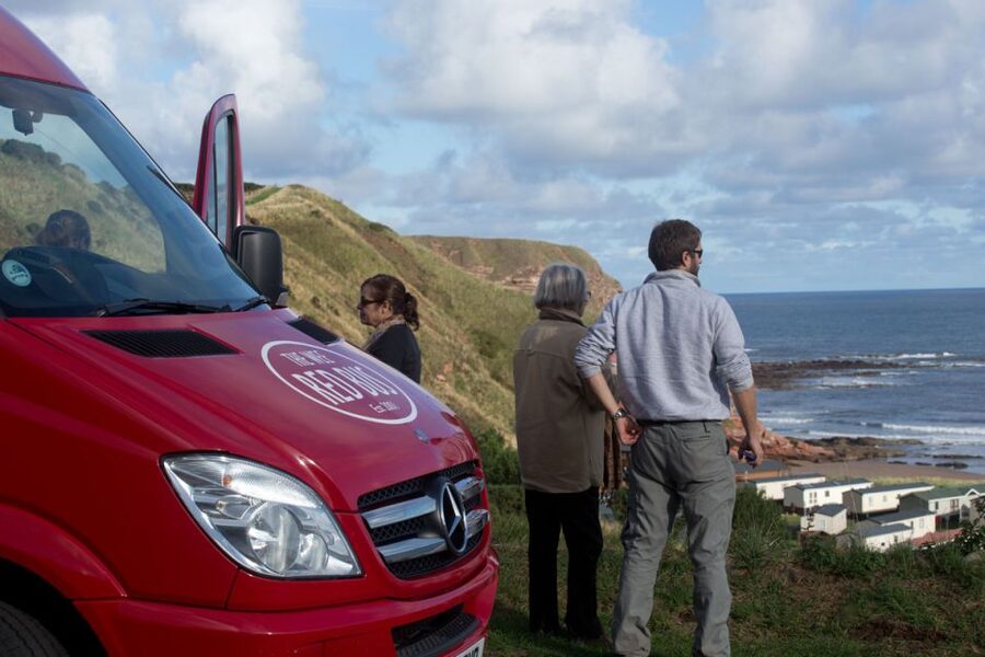 From Edinburg: Viking Coast & Alnwick Castle Day Tour - Who should book this tour?
