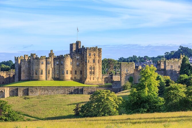 From Edinburgh: 1-day Outlander Tour - attractions included - Key points at a glance
