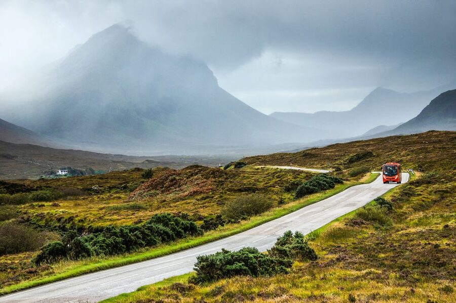 From Edinburgh: 3-Day Isle of Skye and The Highlands Tour - The guide can make or break the long drives