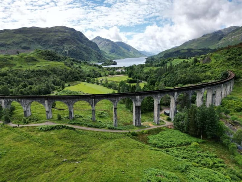 From Edinburgh: Glenfinnan Viaduct, Glencoe & Highlands Tour - Glencoe: beauty with a difficult past