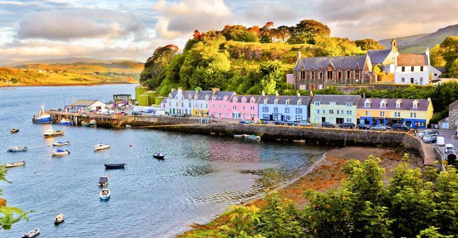 From Edinburgh: Isle of Skye 3-Day Tour with Accommodation - From Edinburgh to Callander and Stirling country
