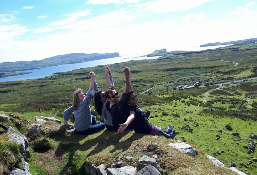 From Edinburgh: Isle of Skye and Hogwarts Express 4-Day Trip - Eilean Donan Castle and the crossing to Skye