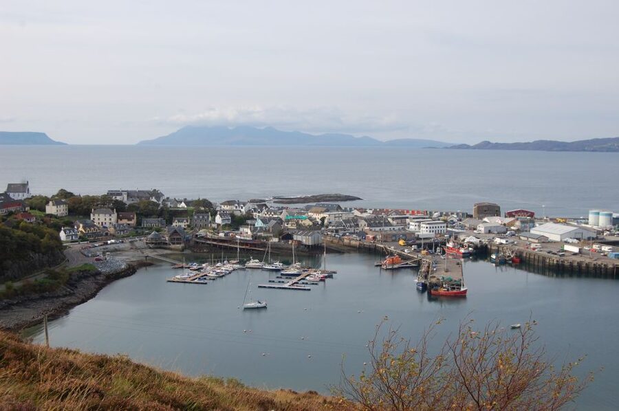 From Edinburgh: Isle of Skye and Hogwarts Express 4-Day Trip - The guides make or break the experience