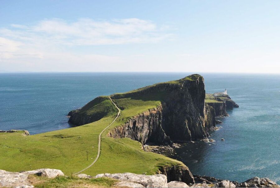 From Edinburgh: Outer Hebrides & Isle of Skye 6-Day Tour - Day 4: Harris, Luskentyre, and the crossing to Skye