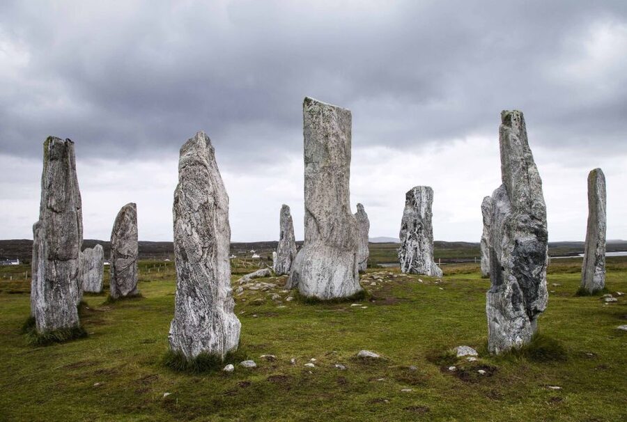 From Edinburgh: Outer Hebrides & Isle of Skye 6-Day Tour - What the coach and guide setup means for you