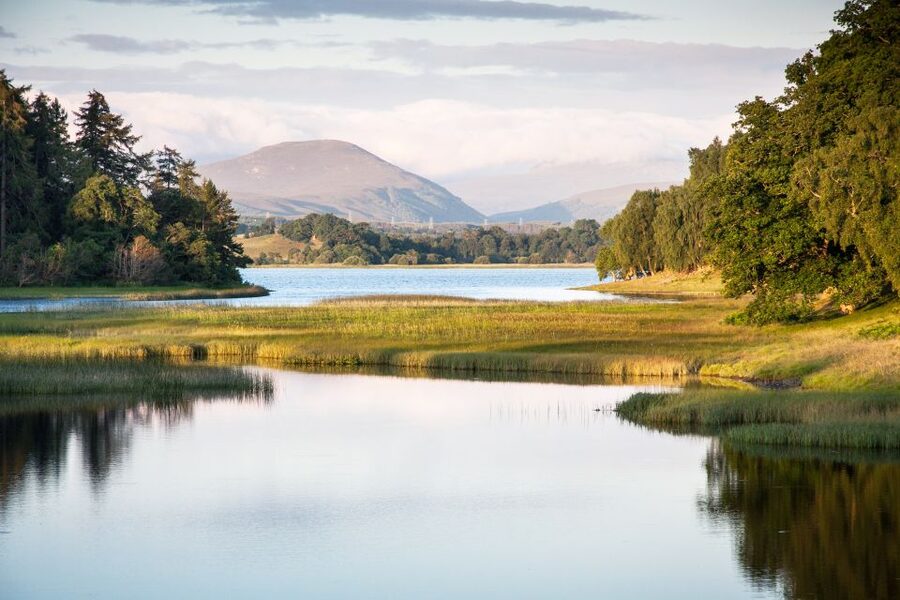 From Edinburgh: Speyside Whisky Trail 3-Day Group Tour - Lunch in Aberlour and the Spey River