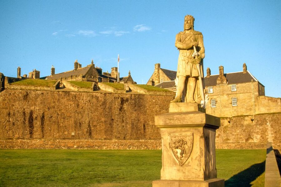 From Glasgow: Loch Lomond, Trossachs & Stirling Castle Tour - Balloch and the first look at Loch Lomond