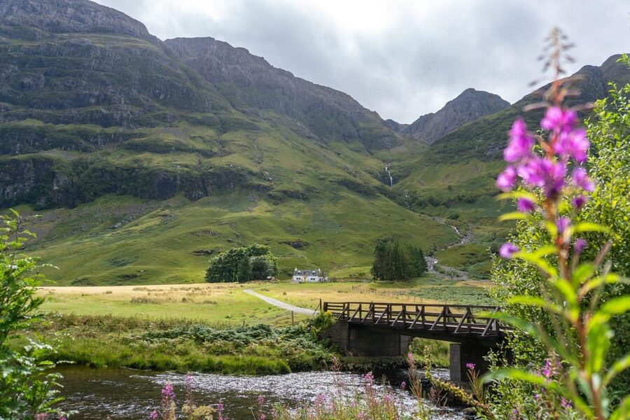 From Glasgow: Loch Ness, Glencoe and Scottish Highlands Trip - Glen Coe brings the drama
