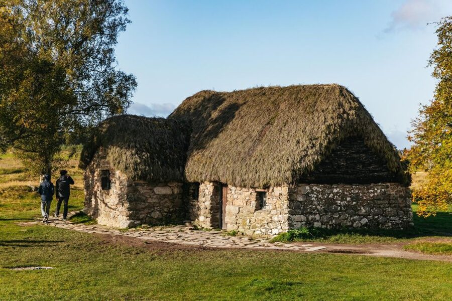 From Inverness: Glen Affric, Culloden, and Clava Cairns Tour - Clava Cairns and the start of the story