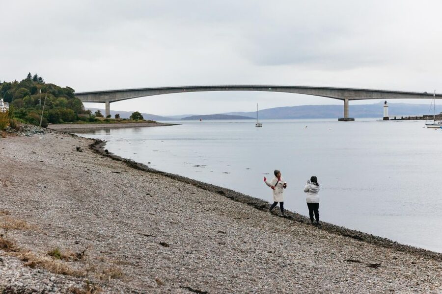 From Inverness: Isle of Skye and Eilean Donan Castle Tour - The minibus, group size, and comfort
