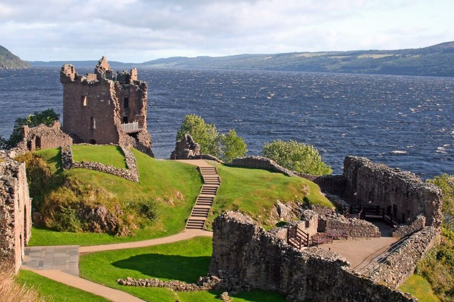 From Inverness: Loch Ness Cruise and Urquhart Castle - The return drive through Highland country